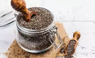 Man's Food Pipe Choked After Drinking Water Over Dry Chia Seeds; Here's Why You Should Be Careful