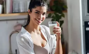 Is It Safe To Drink Milk If You Have Diabetes? Ways To Incorporate In Your Diet Without Increasing Blood Sugar