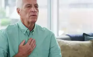 Leading Cardiologist Reveals The Type Of Chest Pain That Is A Sign Of Angina