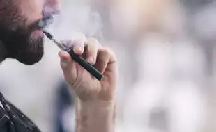 UK Doctors Urge Government To Combat 'Vaping Epidemic' Among Youth