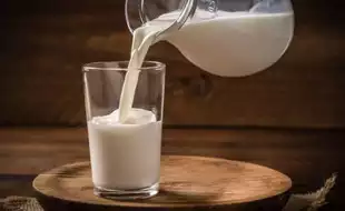 Scientists Say Raw Milk Is Becoming Hugely Popular In The US But Is Extremely Dangerous; Know Why