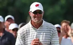 Former Footballer Brett Favre Diagnosed With Parkinson’s Disease; Know The Symptoms Of The Disorder