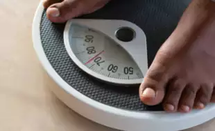 Struggling To Reduce Weight? Follow THESE Easy Habits At Night To Maximise Weight Loss