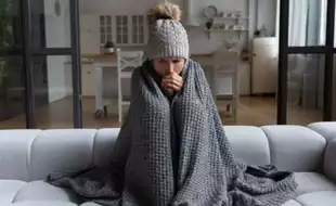 THIS Vitamin Deficiency Is The Reason You Are Feeling Colder Than Those Around You