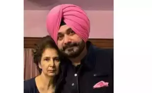 Nutritionists React To Navjot Singh Sidhu's Wife's 'Anti-Cancer' Diet